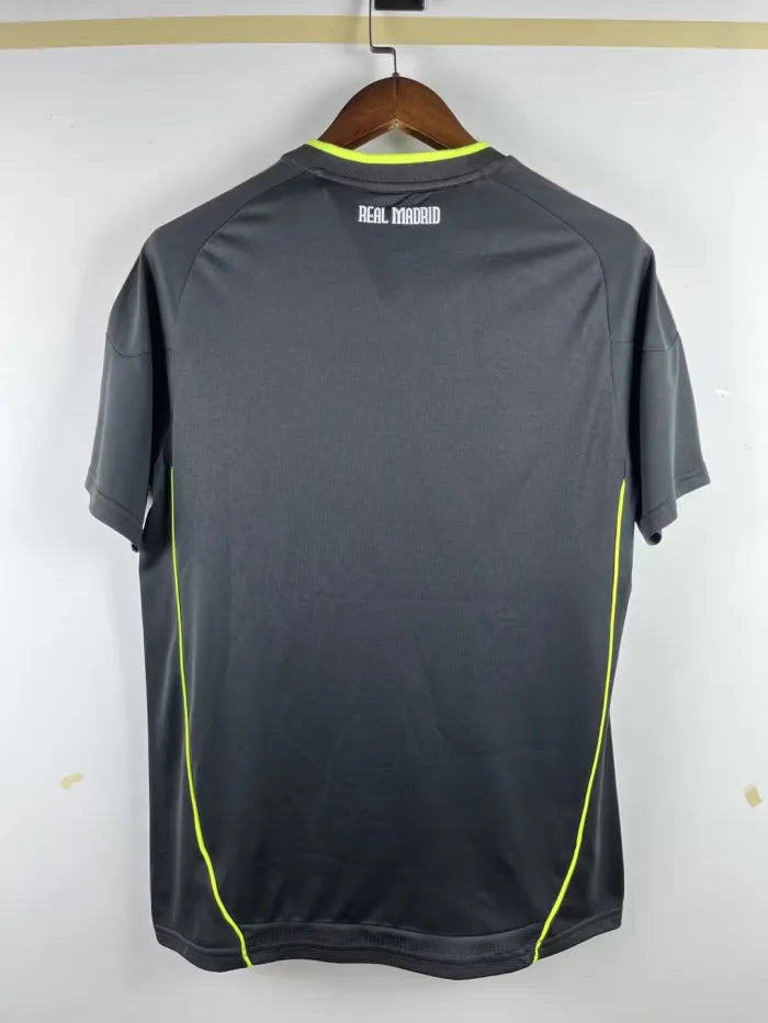 Maillot extérieur rétro Real Madrid 2010/2011