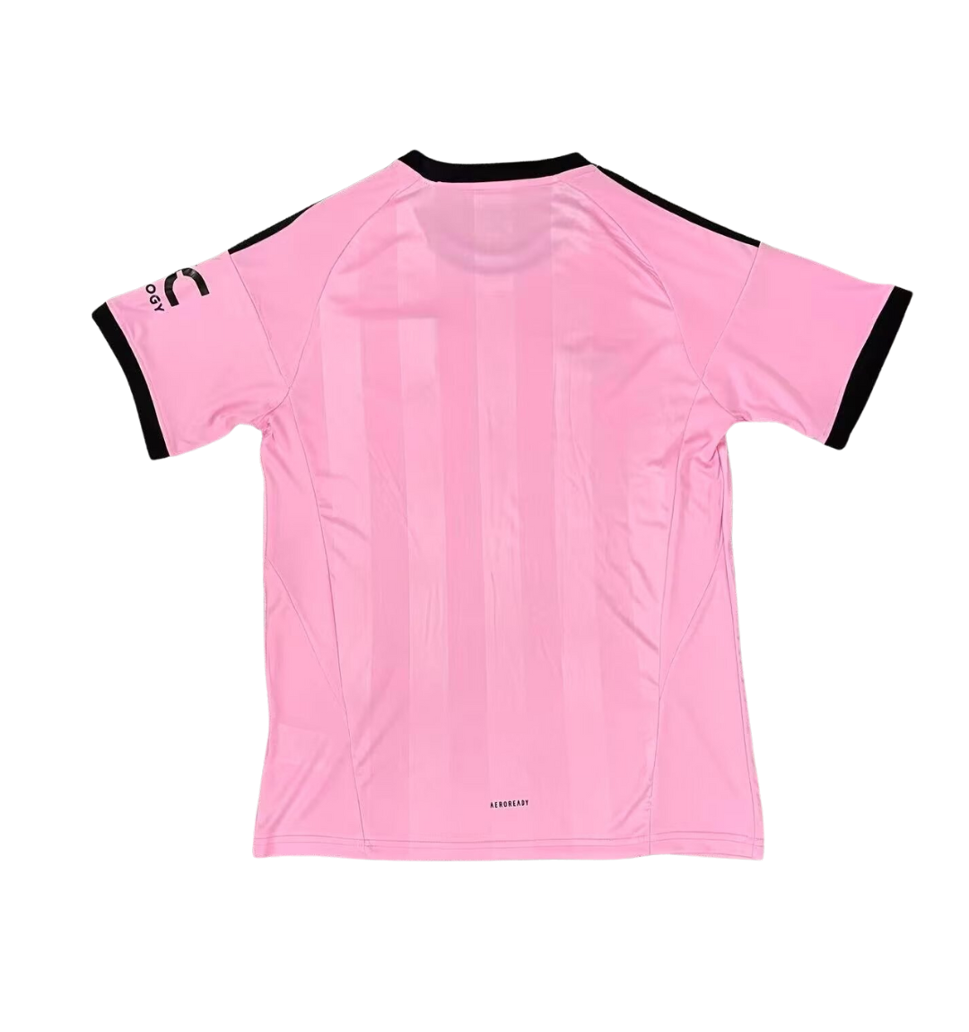 Manchester United 2025/2026 Third Goalkeeper Pink