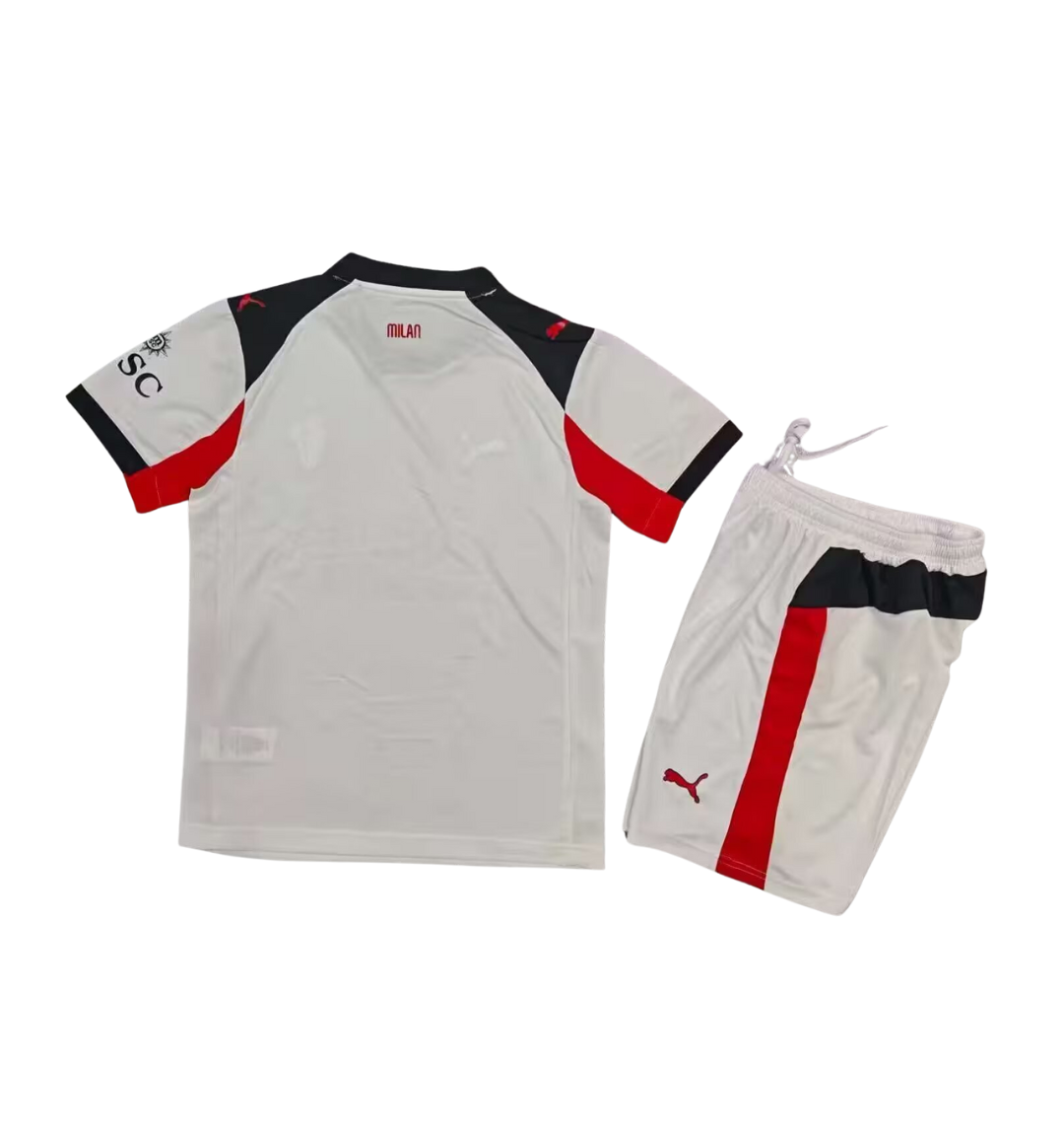 Ensemble domicile AC Milan 2024/2025 (adultes et enfants)