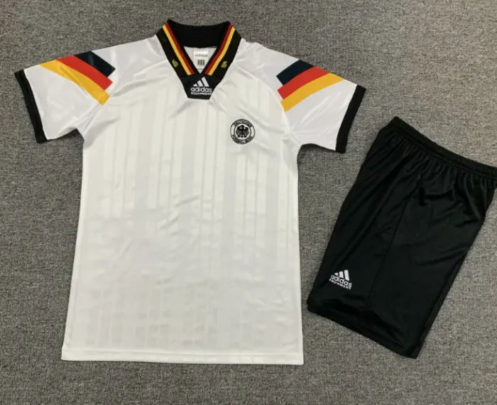 Ensemble rétro domicile Allemagne 1992 pour enfants