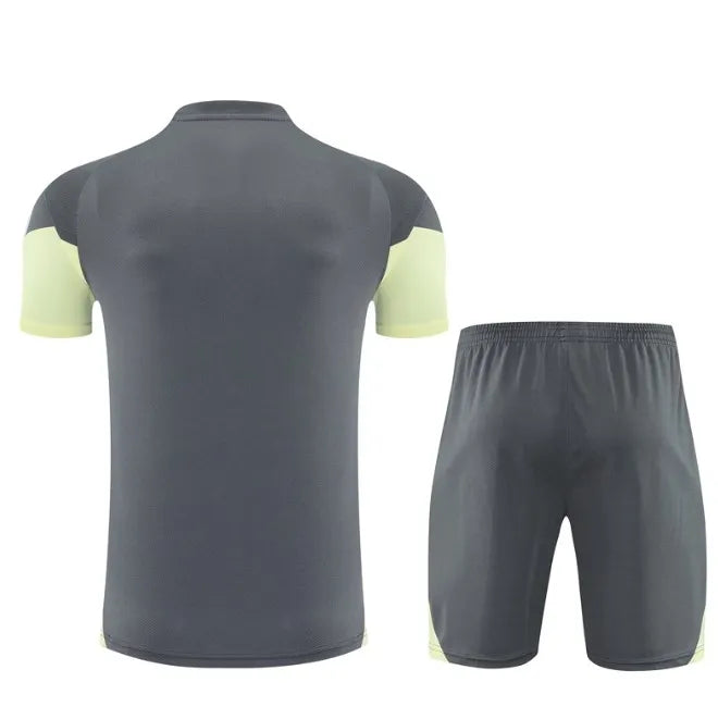 Real Madrid 2024/2025 Kurzarm/Shorts Trainingsanzug Schwarz