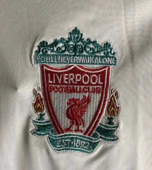 Maillot extérieur rétro de Liverpool 2006/2008