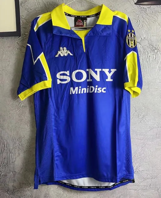 Maillot rétro 3e de la Juventus 1997/1998