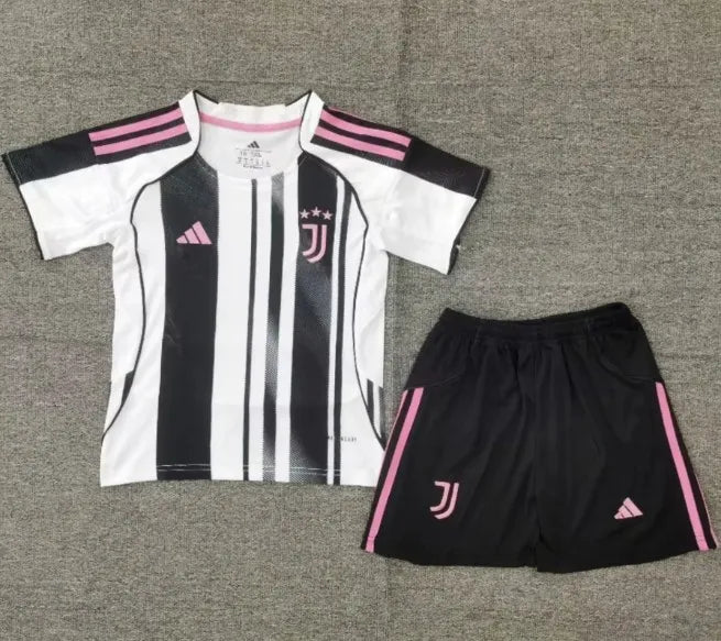 Juventus 2023/2024 Heimset (Erwachsene und Kinder)