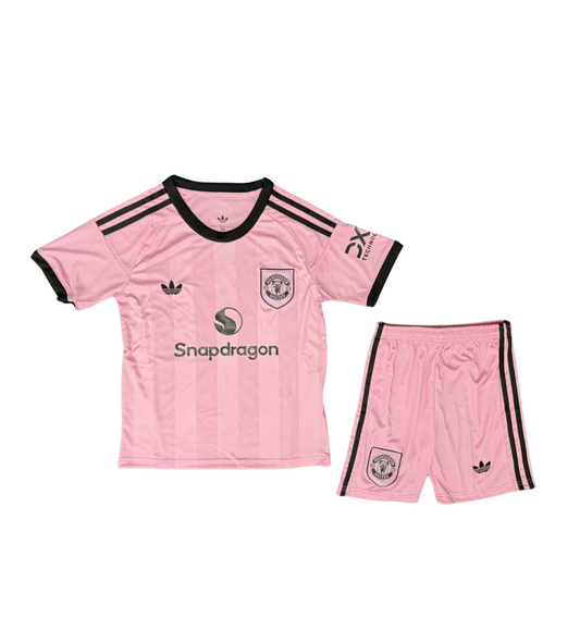 Manchester United 2025/2026 Third Goalkeeper Pink Set (Adults and Kids)
