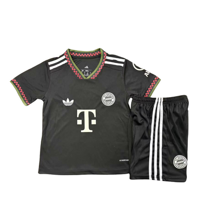 Bayern München 2024/2025 Heimset (Erwachsene und Kinder)