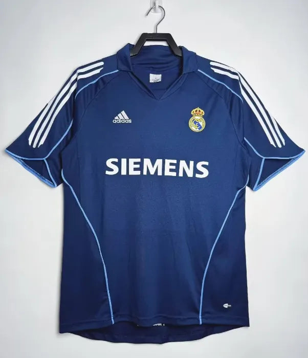 Real Madrid 2005/2006 Away Retro