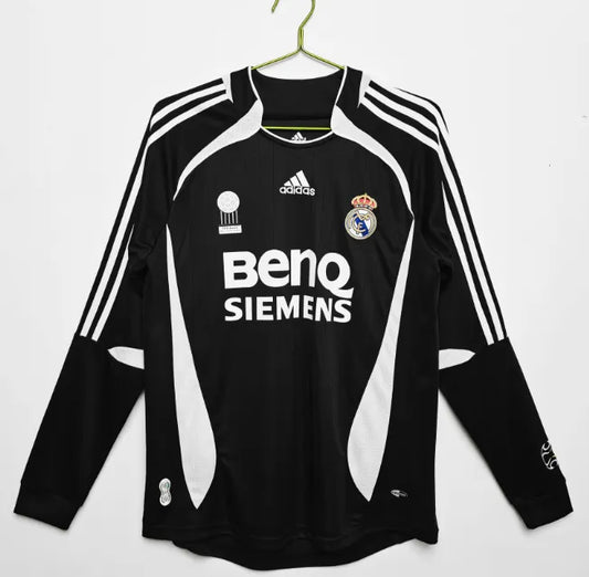 Real Madrid 2006/2007 Away Retro Long Sleeve