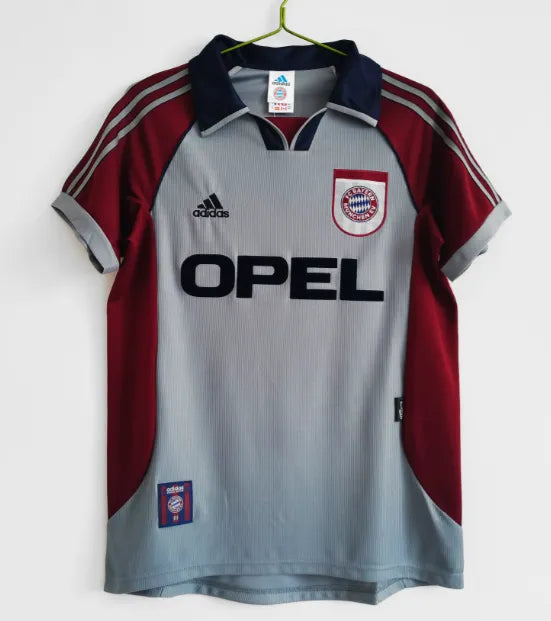 Bayern Munich 1998/1999 Away Retro