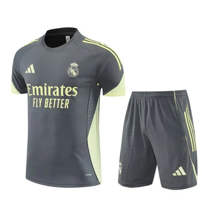 Real Madrid 2024/2025 Kurzarm/Shorts Trainingsanzug Schwarz