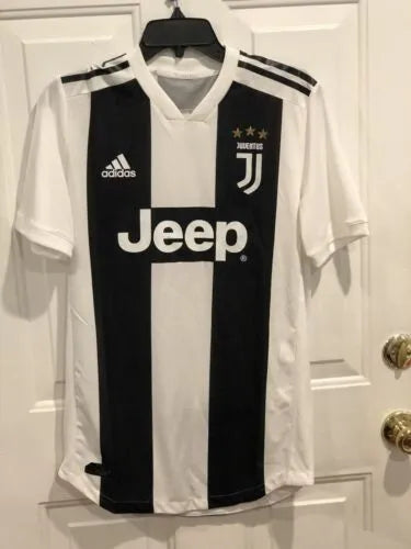 Juventus 2018/2019 Home