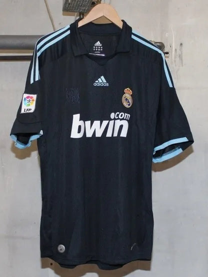 Real Madrid 2009/2010 Away Retro