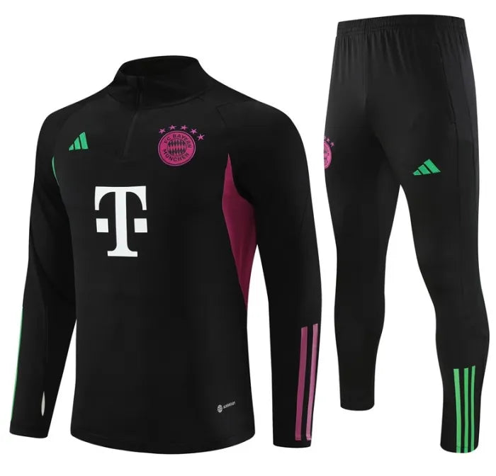 Bayern Munich 2023/2024 1/4 Zipper Tracksuit Black