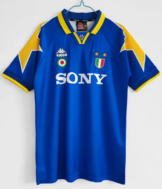 Juventus 1995/1996 Away Retro